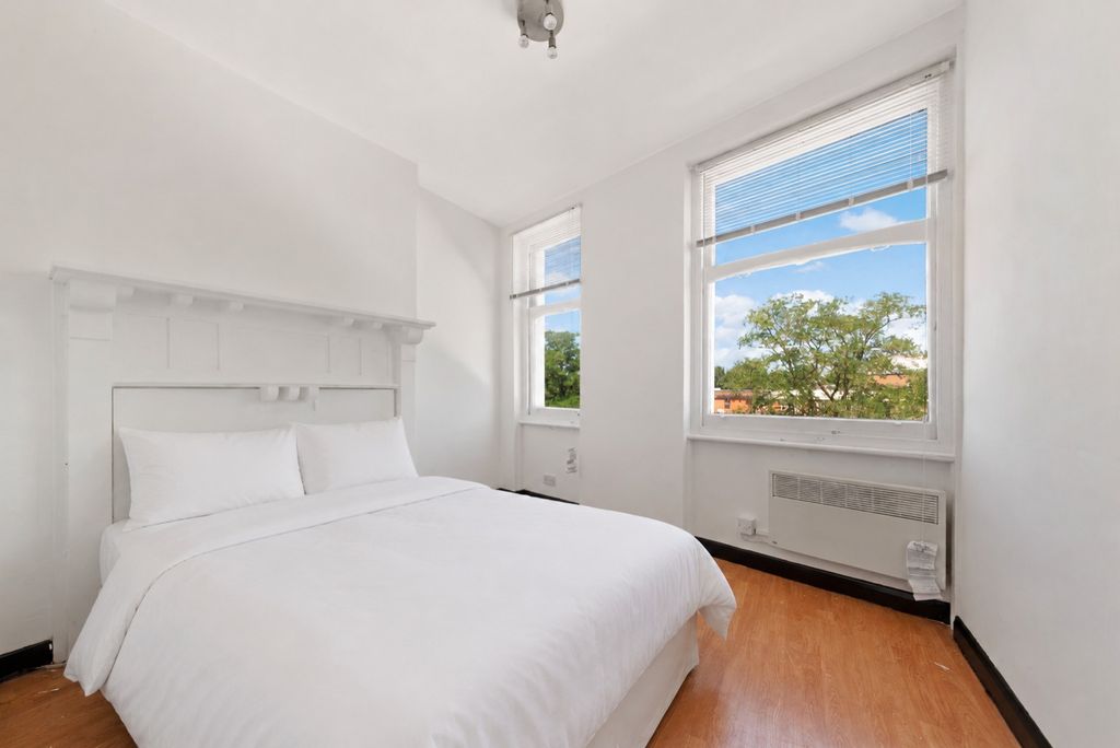 Property photo 1 of 6 5307170