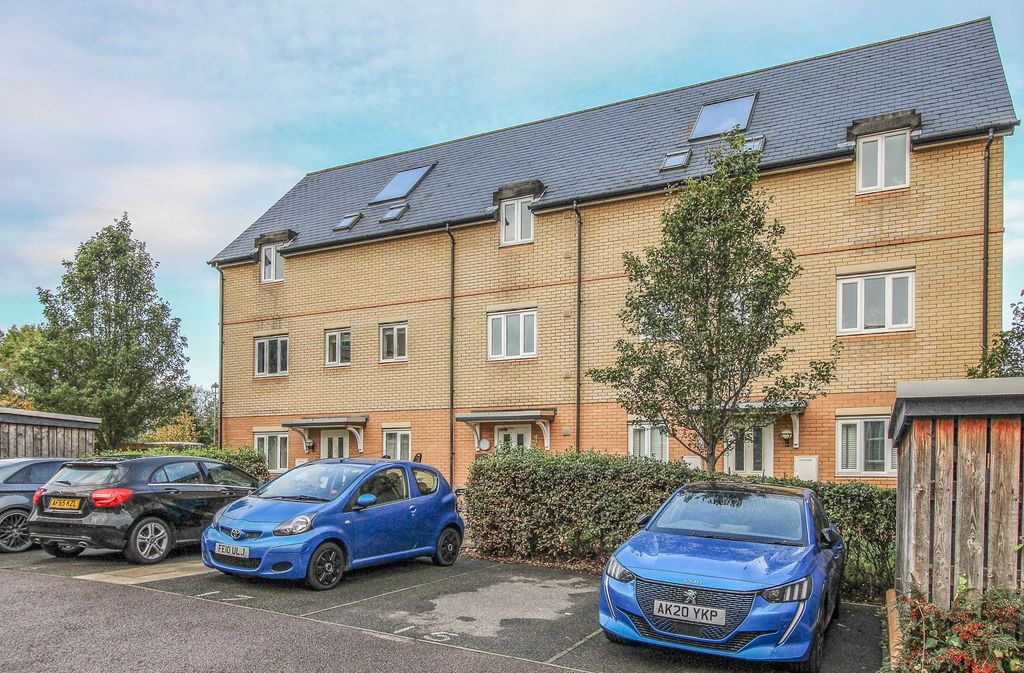 Property photo 1 of 10 Front Elevation