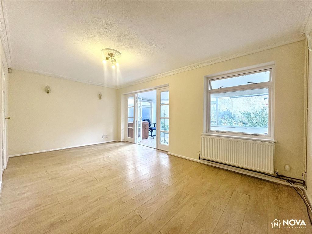 Property photo 3 of 20 Img_5611.Jpg