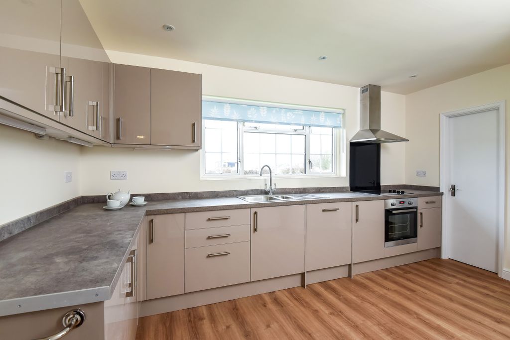 Property photo 3 of 17 1