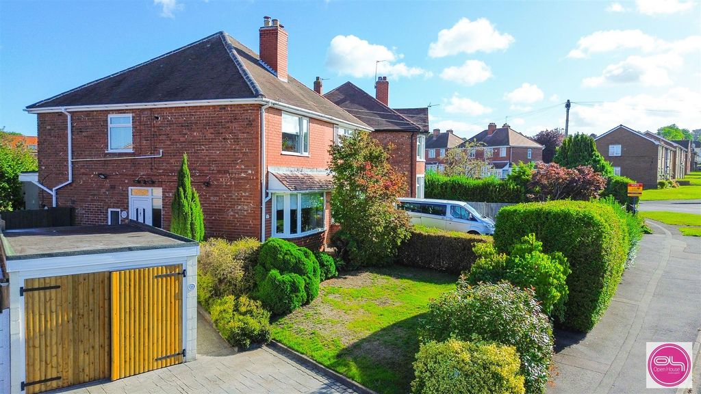 Property photo 1 of 42 Greenwood Road, Stapenhill (2).Jpg