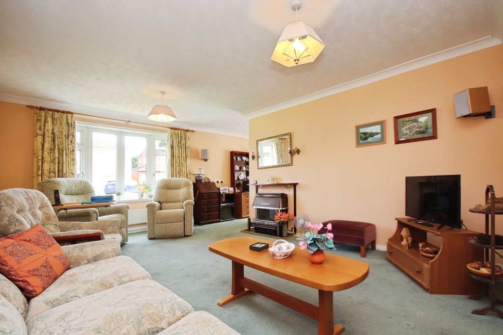 Property photo 3 of 15