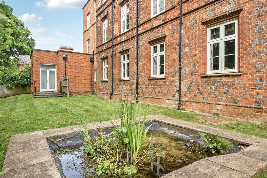 Property photo 3 of 17 Picture No. 22