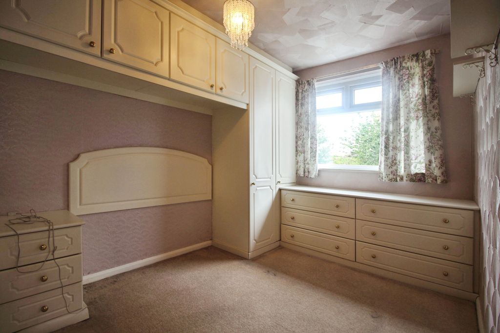 Additional image 11 of 3 bed semi-detached house for saleLeeds Old Road, Heckmondwike WF16