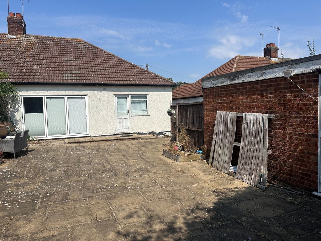 Property photo 3 of 5
