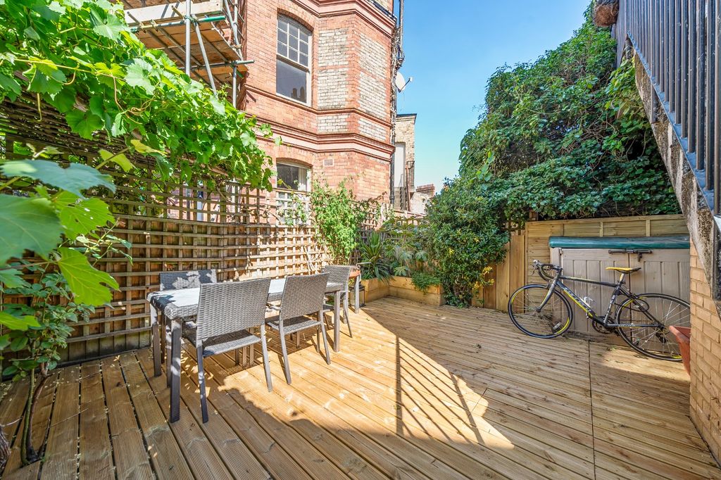 Property photo 1 of 11 Picture No. 05