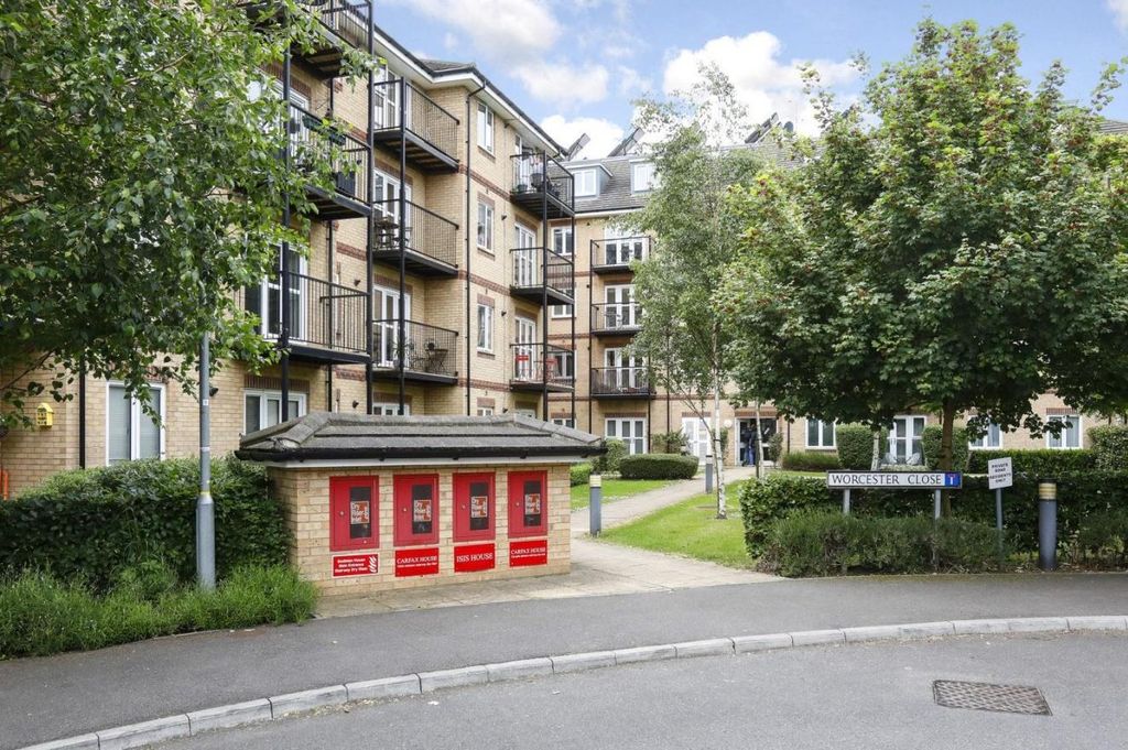 Property photo 2 of 11 Isis House External.Jpg