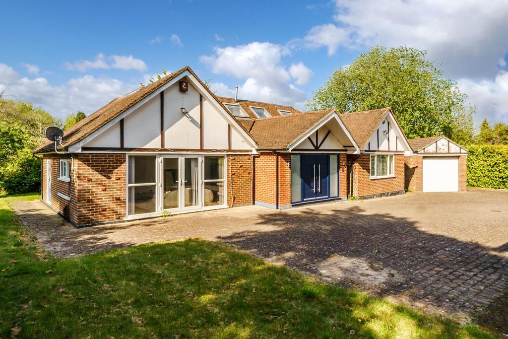 Property photo 1 of 20 Brighton Road