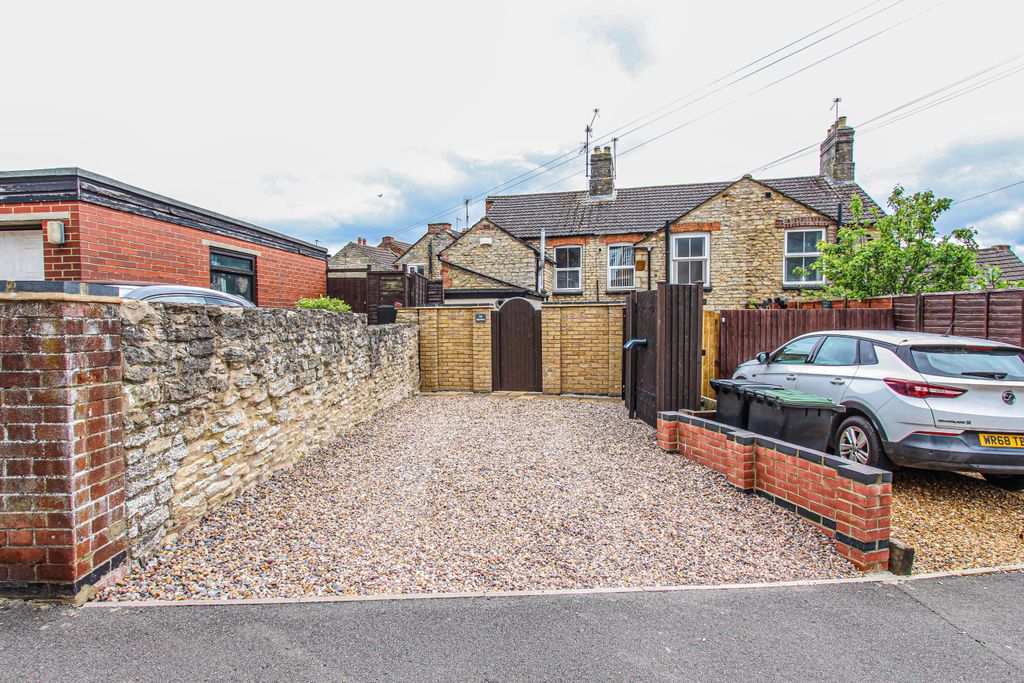 Property photo 3 of 12 Off Road Parking For One Car