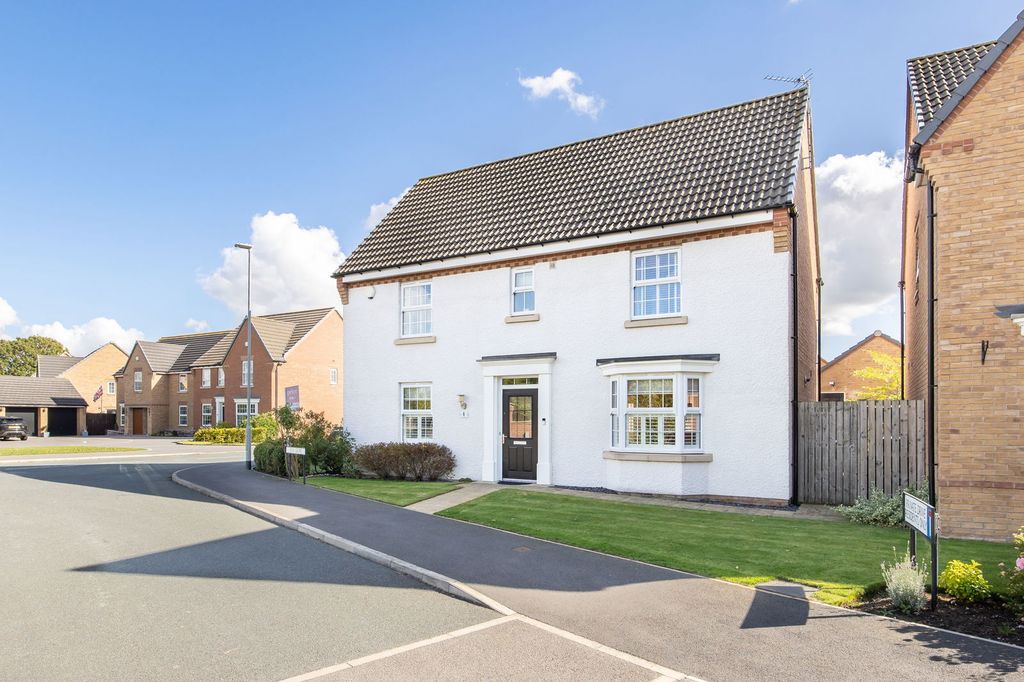 Property photo 1 of 26