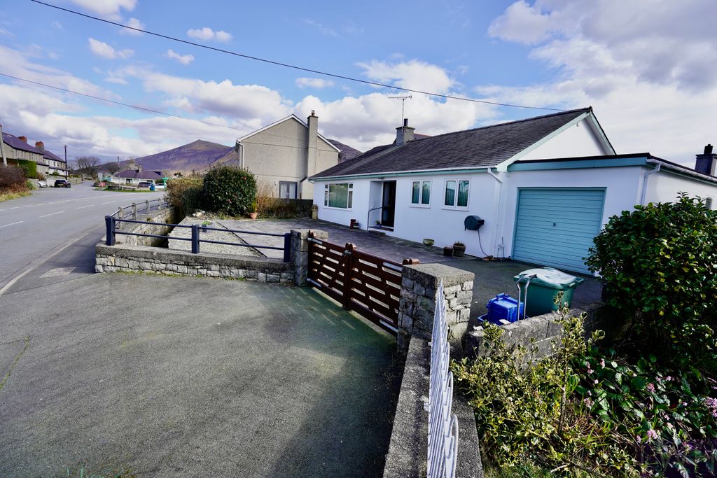 Property photo 3 of 19 3