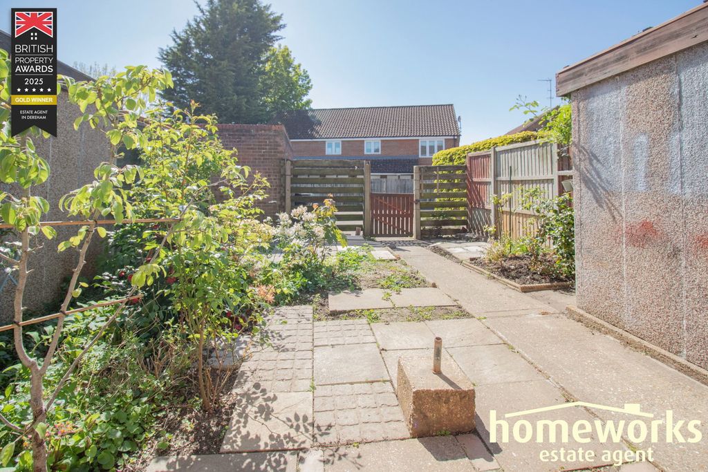 Property photo 2 of 12