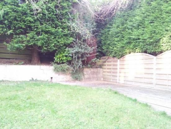 Property photo 3 of 9 Makeurmove-63682.Jpg