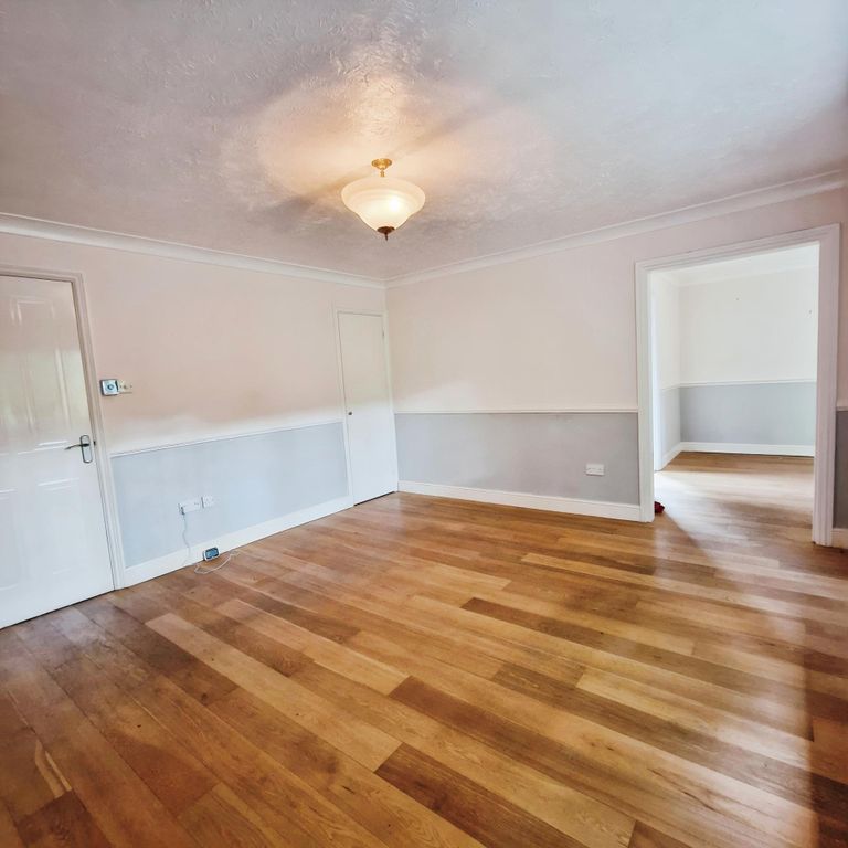 Property photo 3 of 19 Photo 22