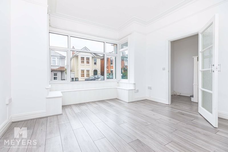 Property photo 2 of 29 Photo 23