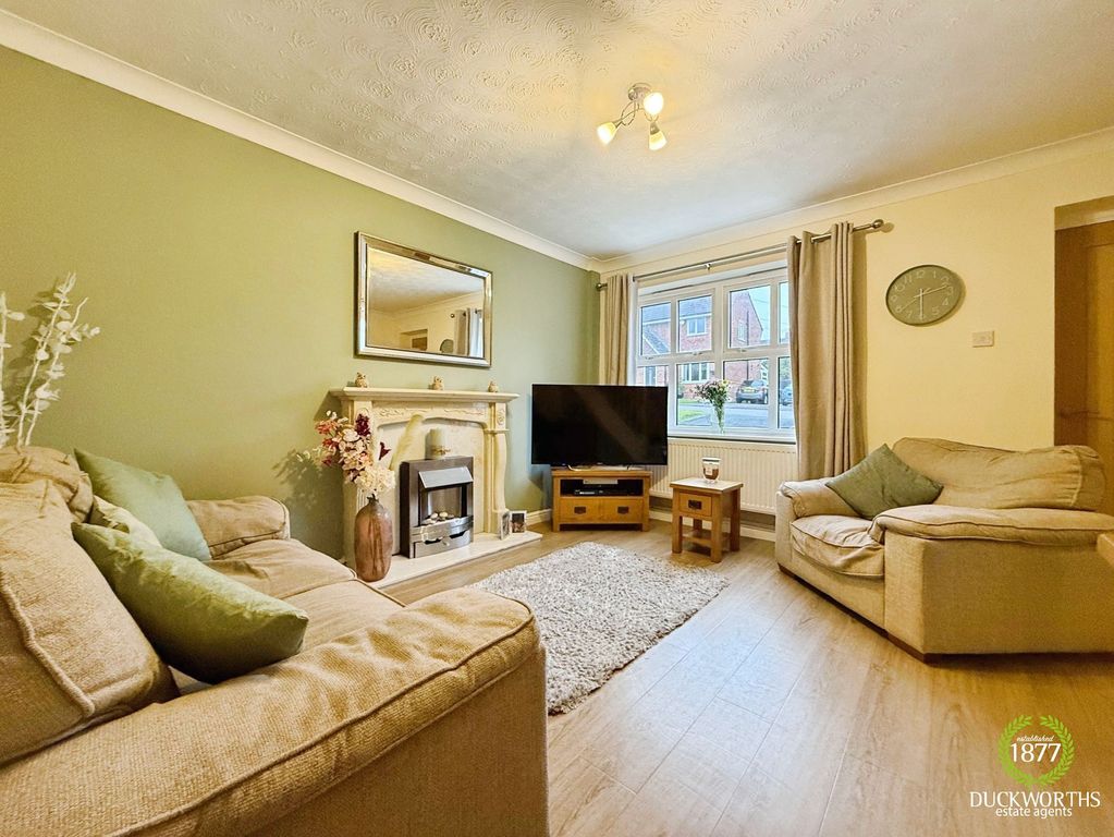 Property photo 2 of 34