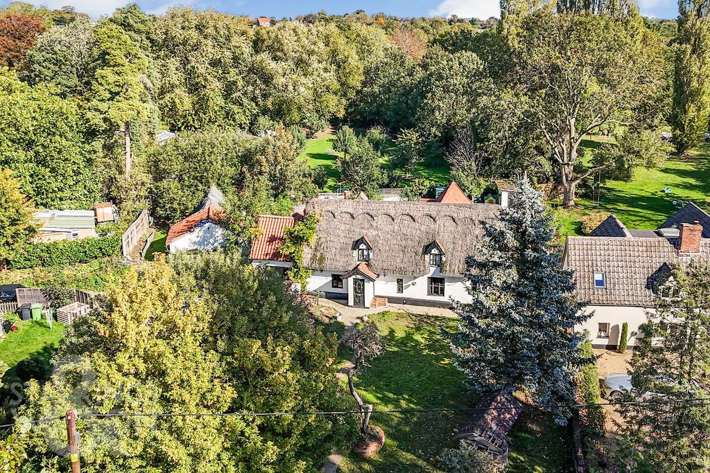 Property photo 1 of 37