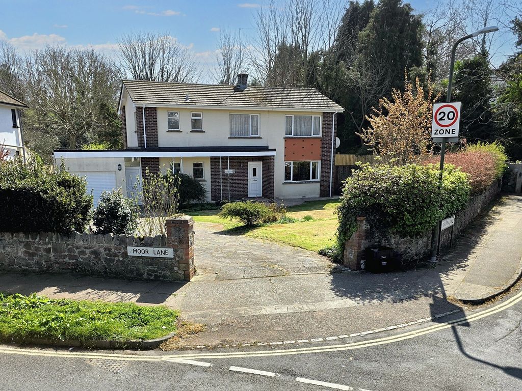 Property photo 2 of 25