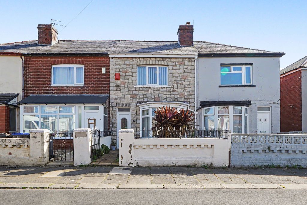 Property photo 1 of 16 Photo 19