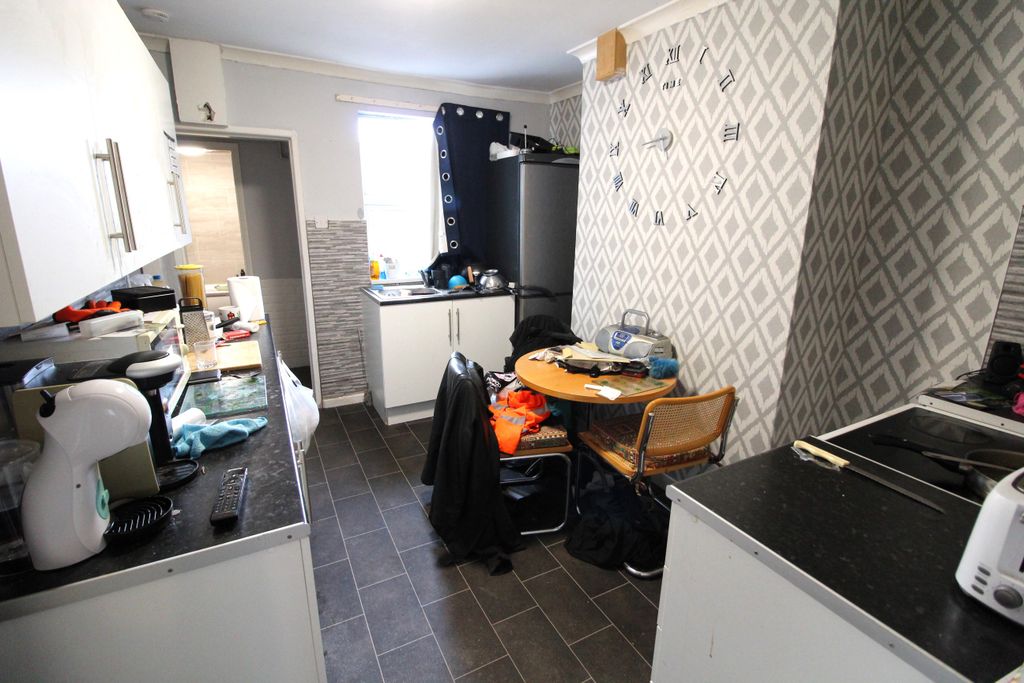 Property photo 3 of 7 Img_8841