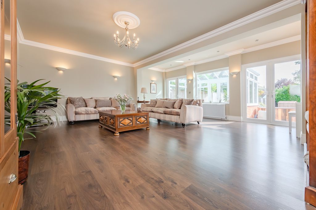 Property photo 3 of 23