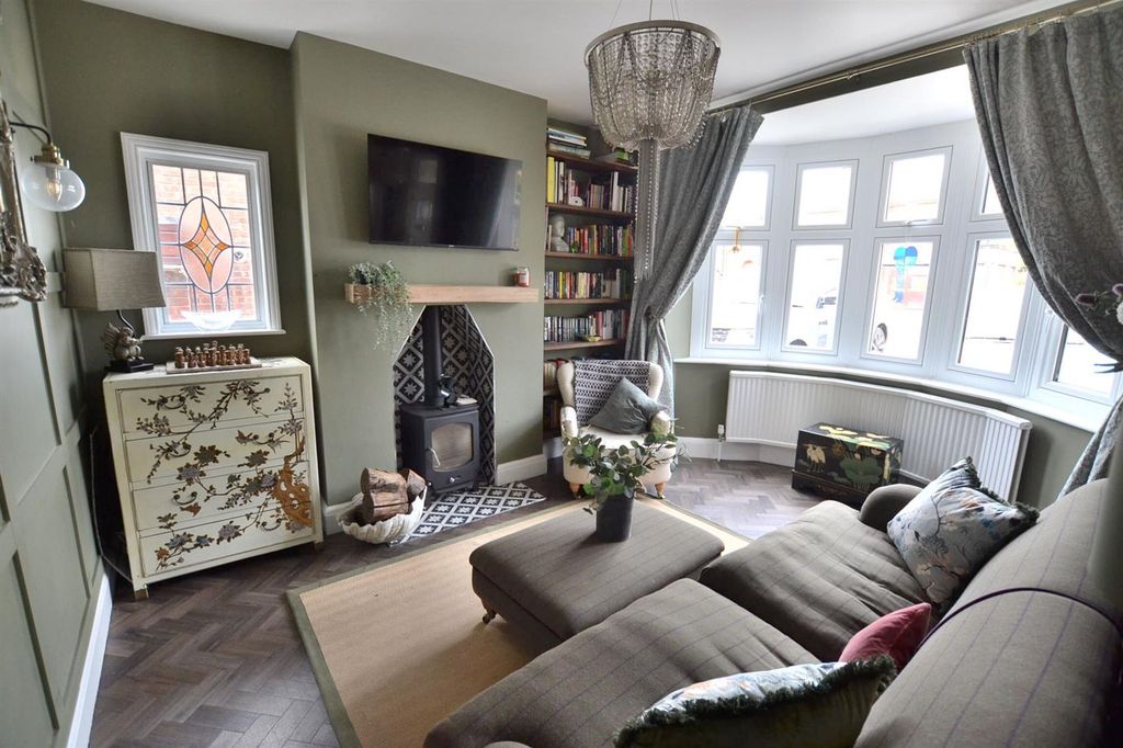 Property photo 3 of 56 Ridgeway (52).Jpg