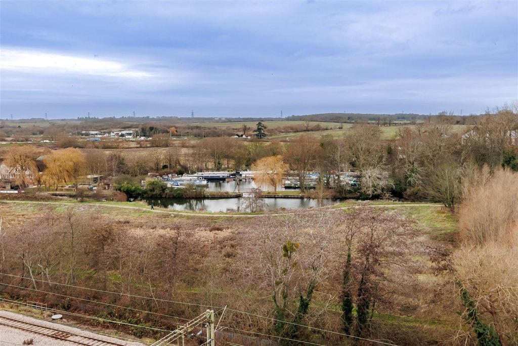Additional image 20 of 2 bed flat for saleGodfrey House, Edinburgh Gate, Harlow CM20