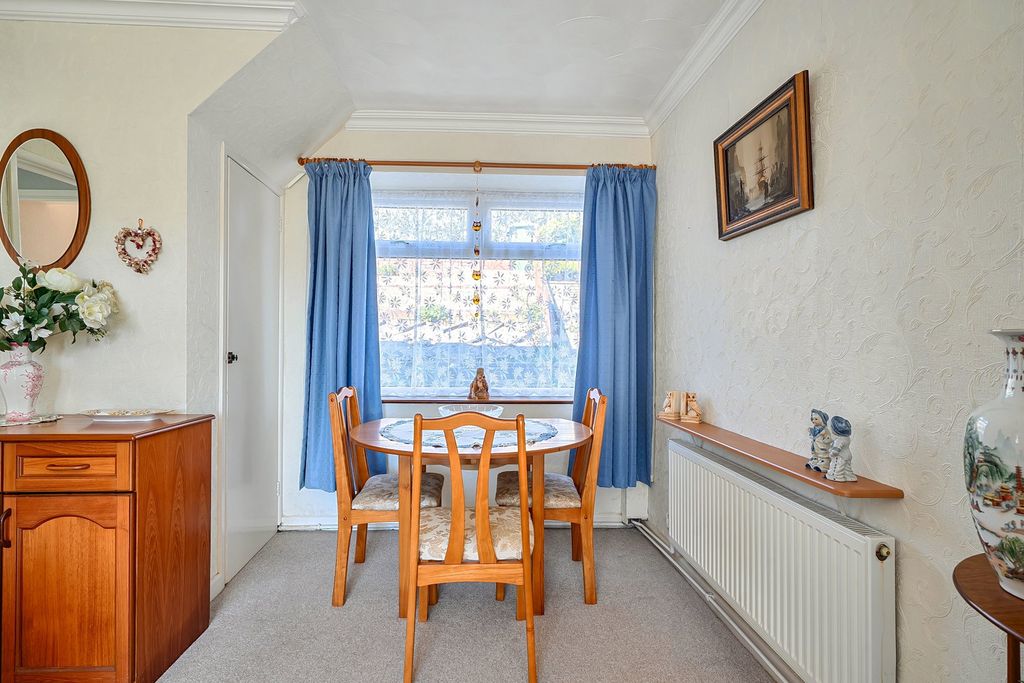 Property photo 3 of 15