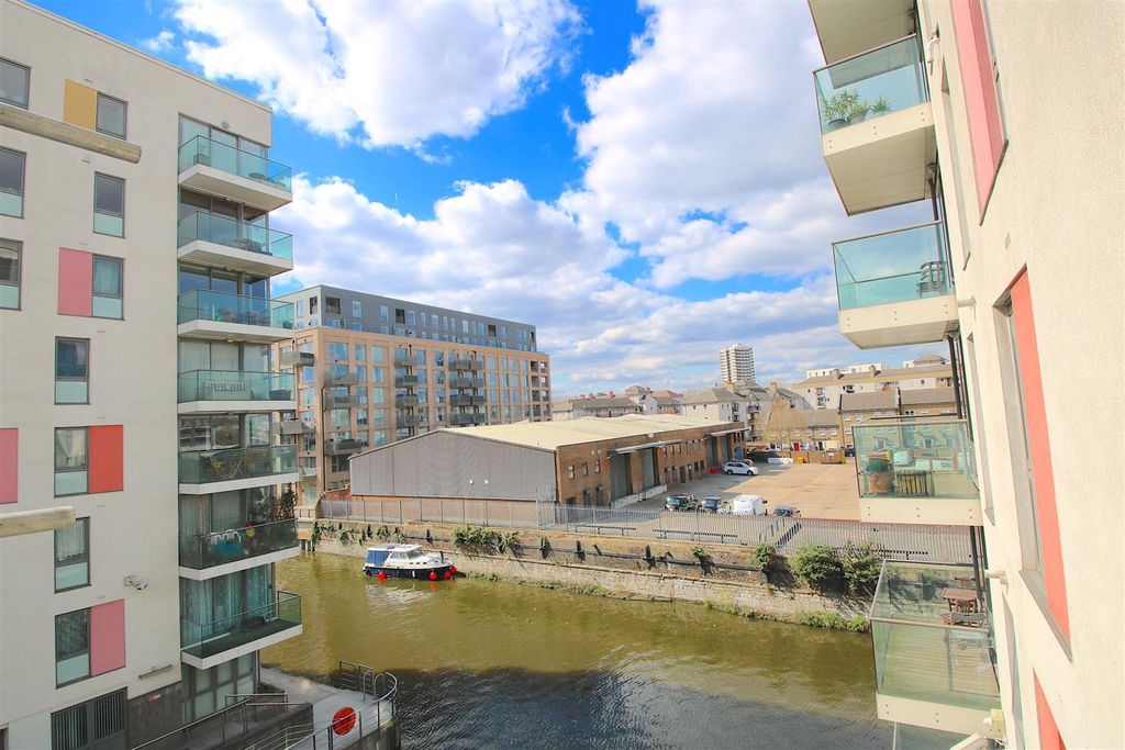 Property photo 3 of 8 Img_0742.Jpg