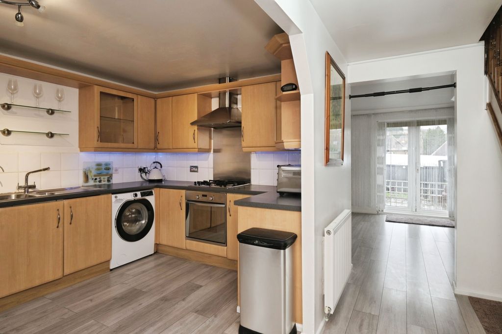 Property photo 2 of 19 Img_9343