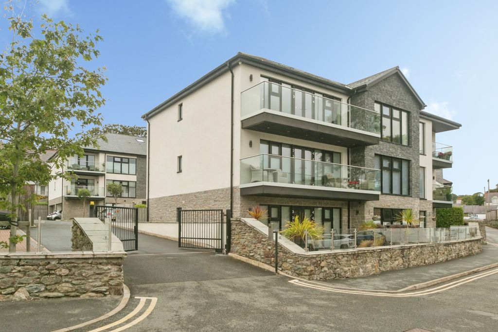 Property photo 1 of 24 Pbox-Img.Jpg