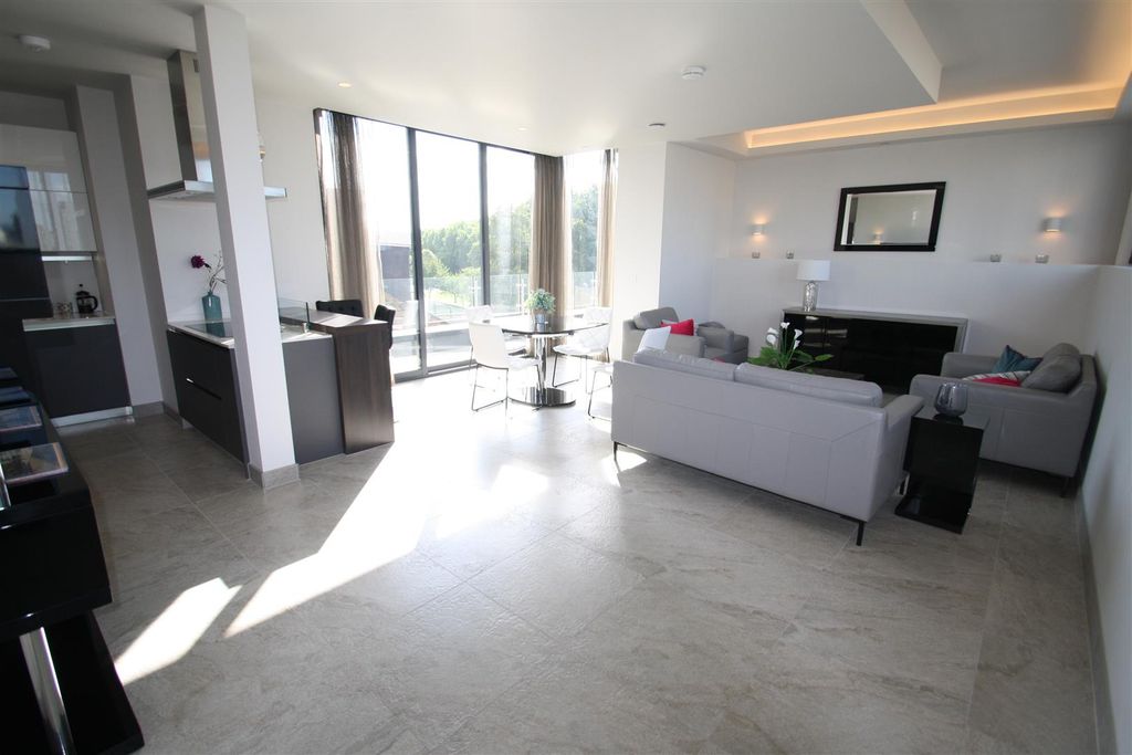 Property photo 2 of 12 Reception Room