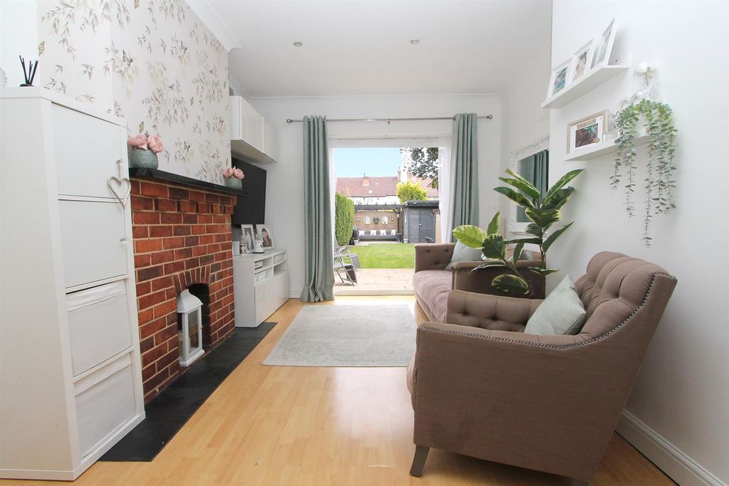 Property photo 1 of 20 4E4cc98F-51c5-4cd5-8E50-7Ff01133Ea00.Jpg