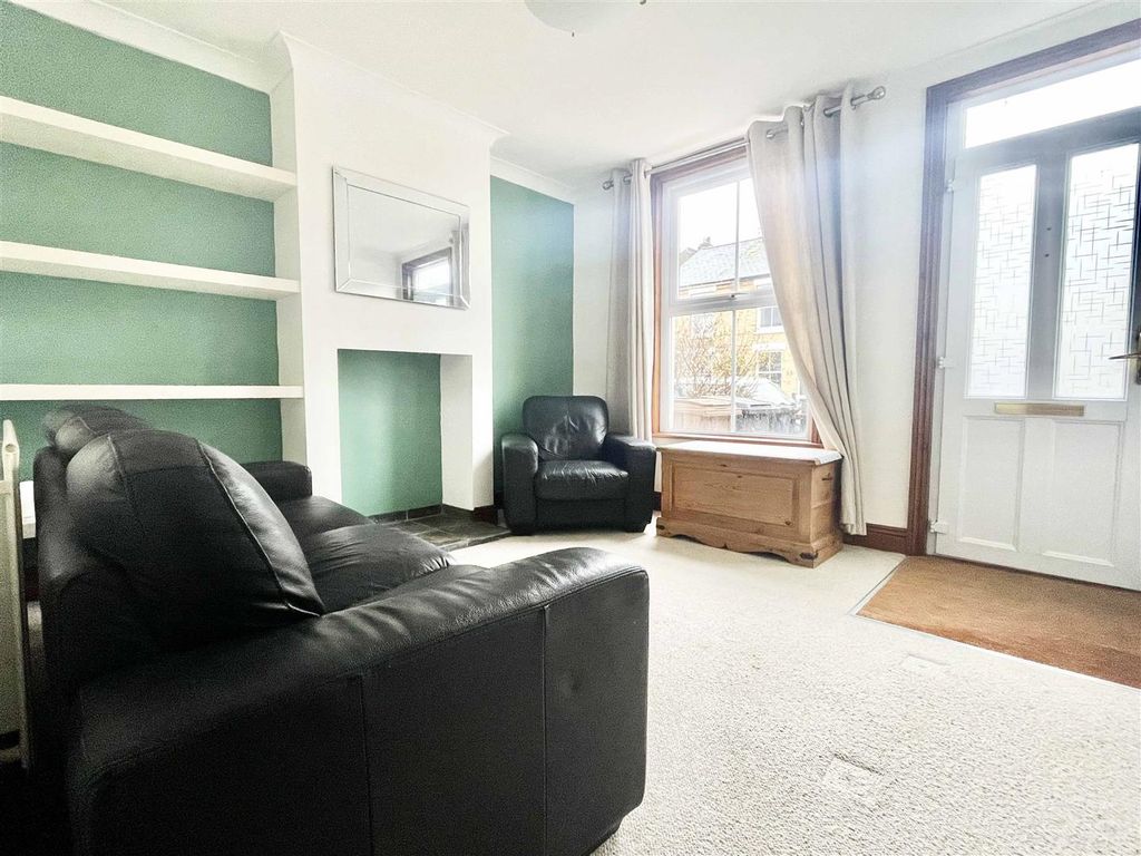 Property photo 2 of 18 l2.Jpg