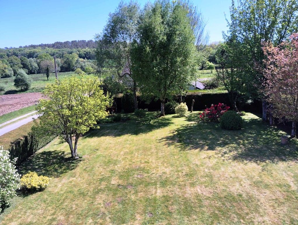 Property photo 2 of 40