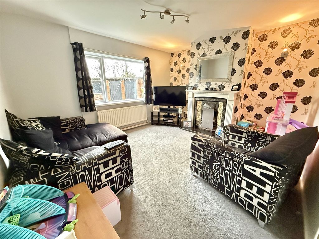 Property photo 2 of 17 Picture No. 13