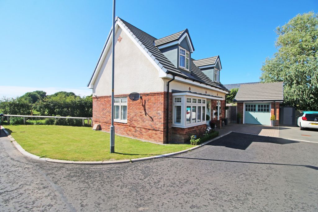 Property photo 2 of 19