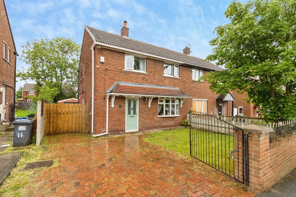 Property photo 2 of 15