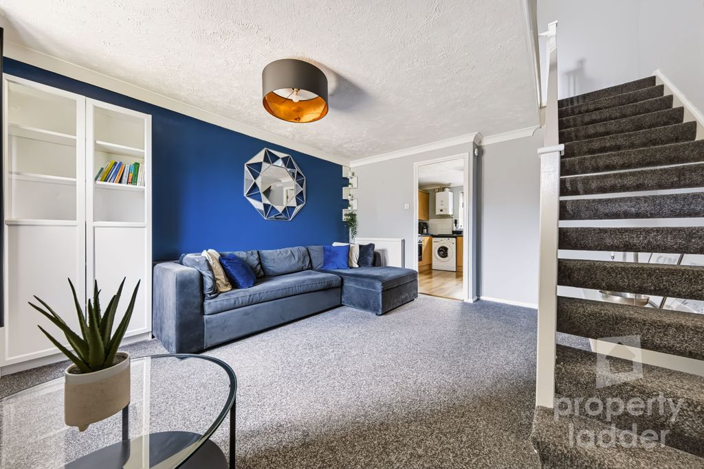 Property photo 2 of 12 Pl-7