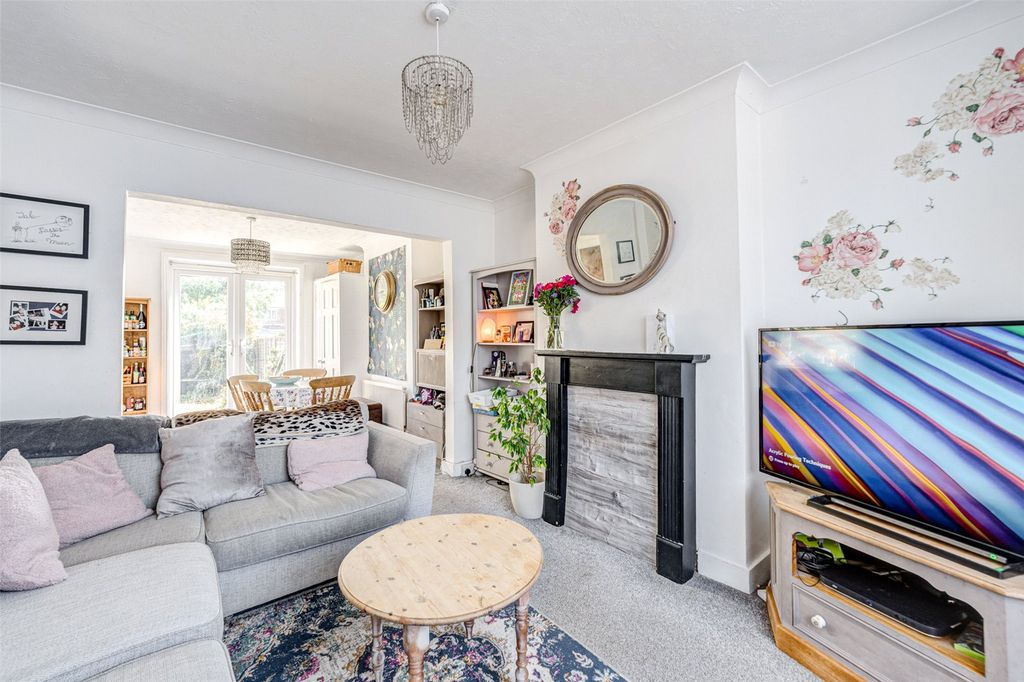 Property photo 2 of 14 Picture No. 10