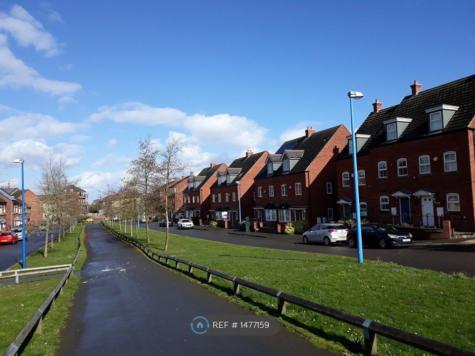 Property photo 3 of 30 Front 3