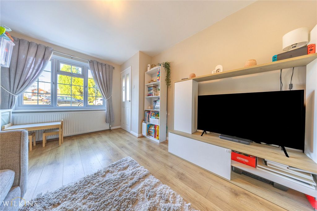 Property photo 3 of 23 Picture No. 04