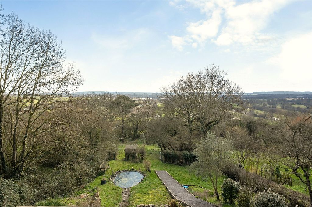 Property photo 2 of 23 Picture No. 19