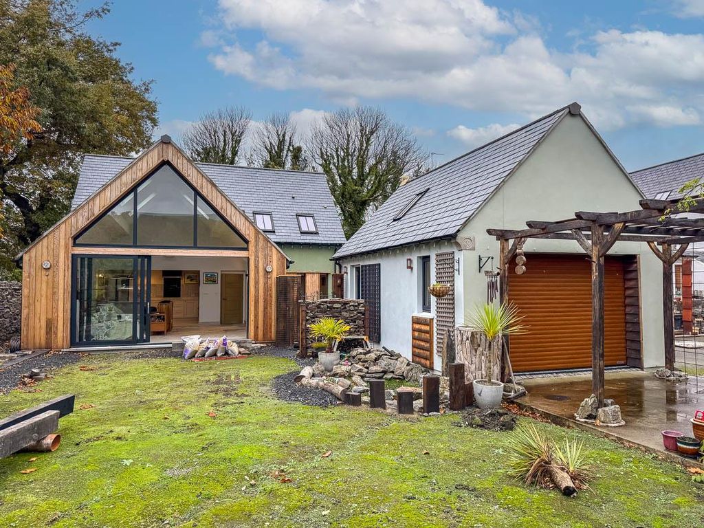 Property photo 1 of 32 Wren House, Sulby (20).Jpg