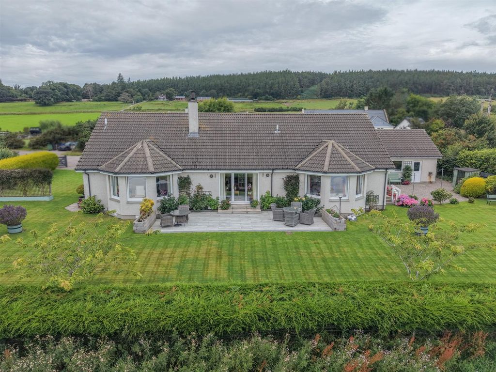 Property photo 1 of 59