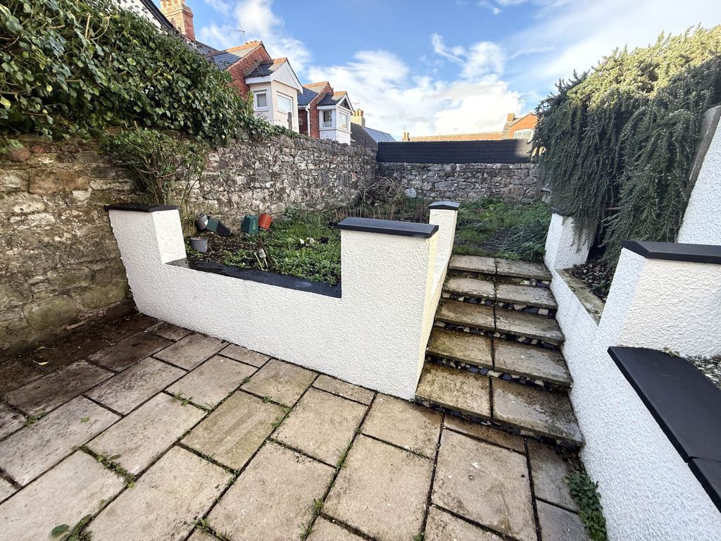 Property photo 3 of 14