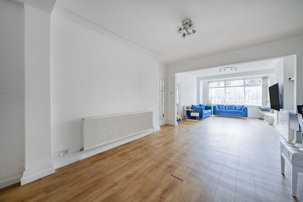Additional image 15 of 3 bed flat for saleCroydon Road, Beckenham BR3