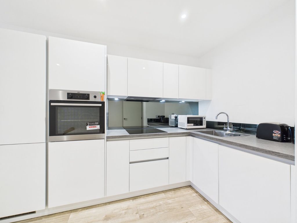 Property photo 2 of 12 Picture No. 95