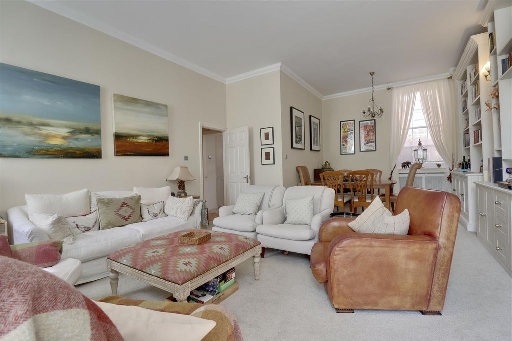 Property photo 2 of 18 68F65C69-3A31-4Fdc-A1D6-605B3D062Ebe_1_201_A.Jpeg