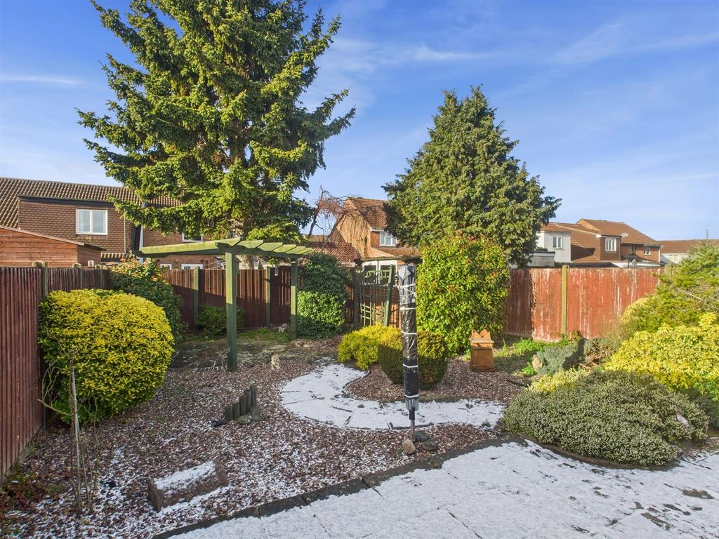 Property photo 3 of 12